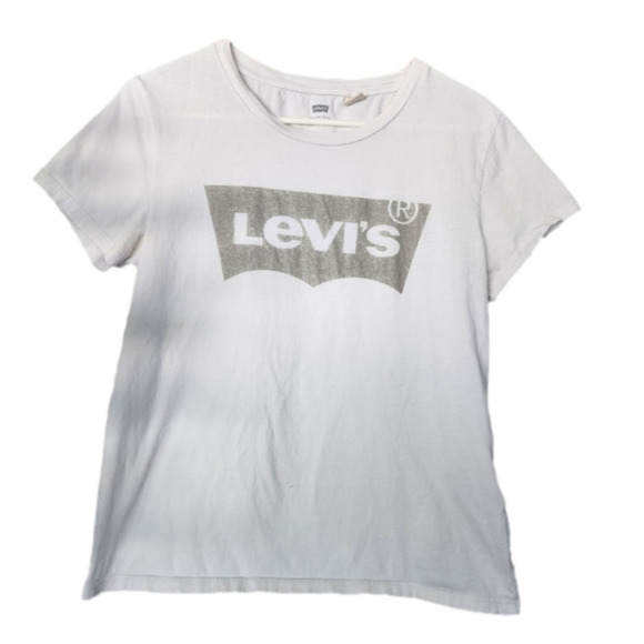 3 for $25 Levi's white ladies t shirt medium - Picture 1 of 5